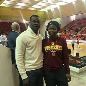 Meet your Posher, Derrick